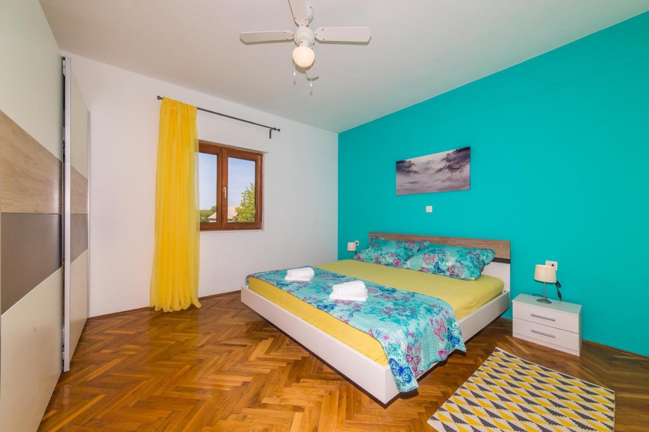 Holiday Home Villa Marija Radosic  외부 사진
